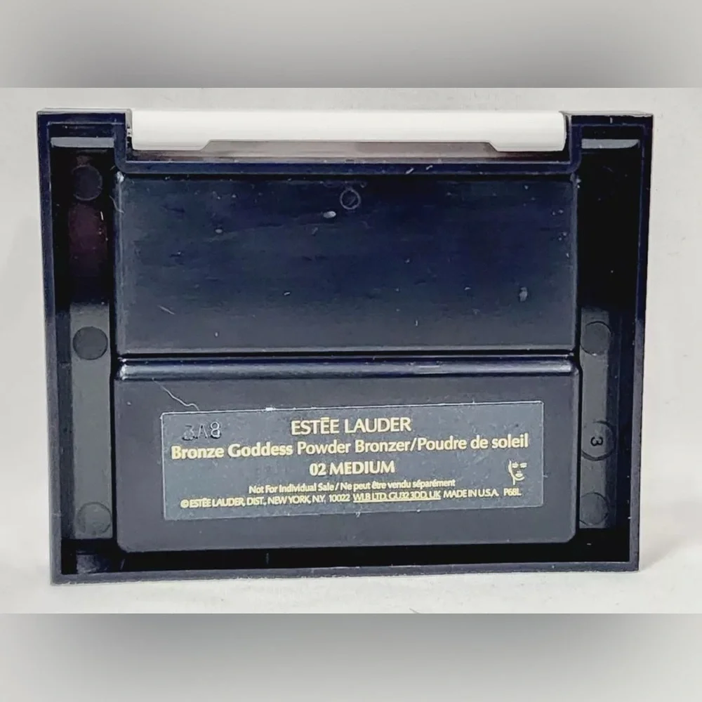 NEW ESTEE LAUDER Bronze Goddess Powder Bronzer 02 Medium‎